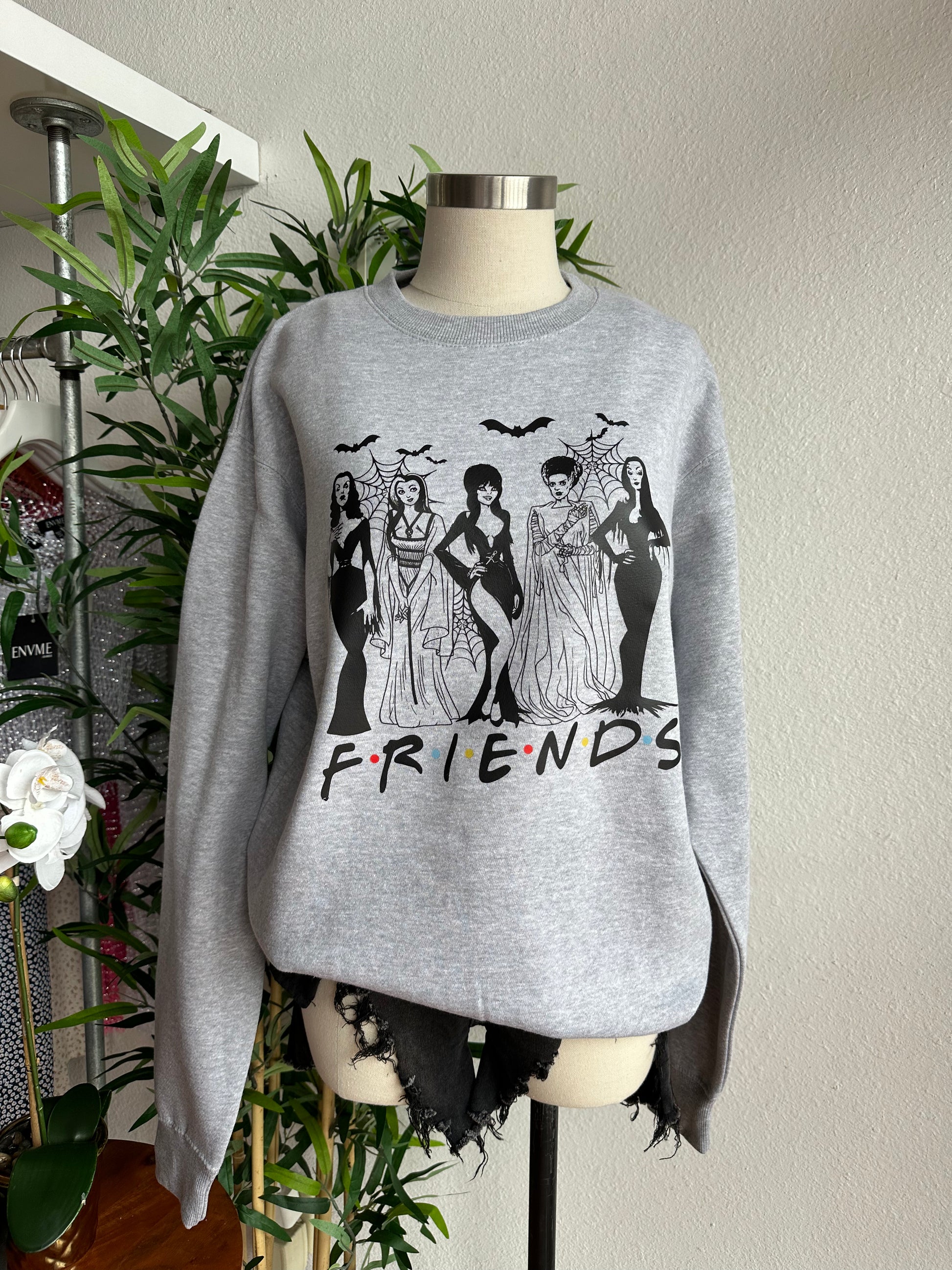 Girlfriends crewneck