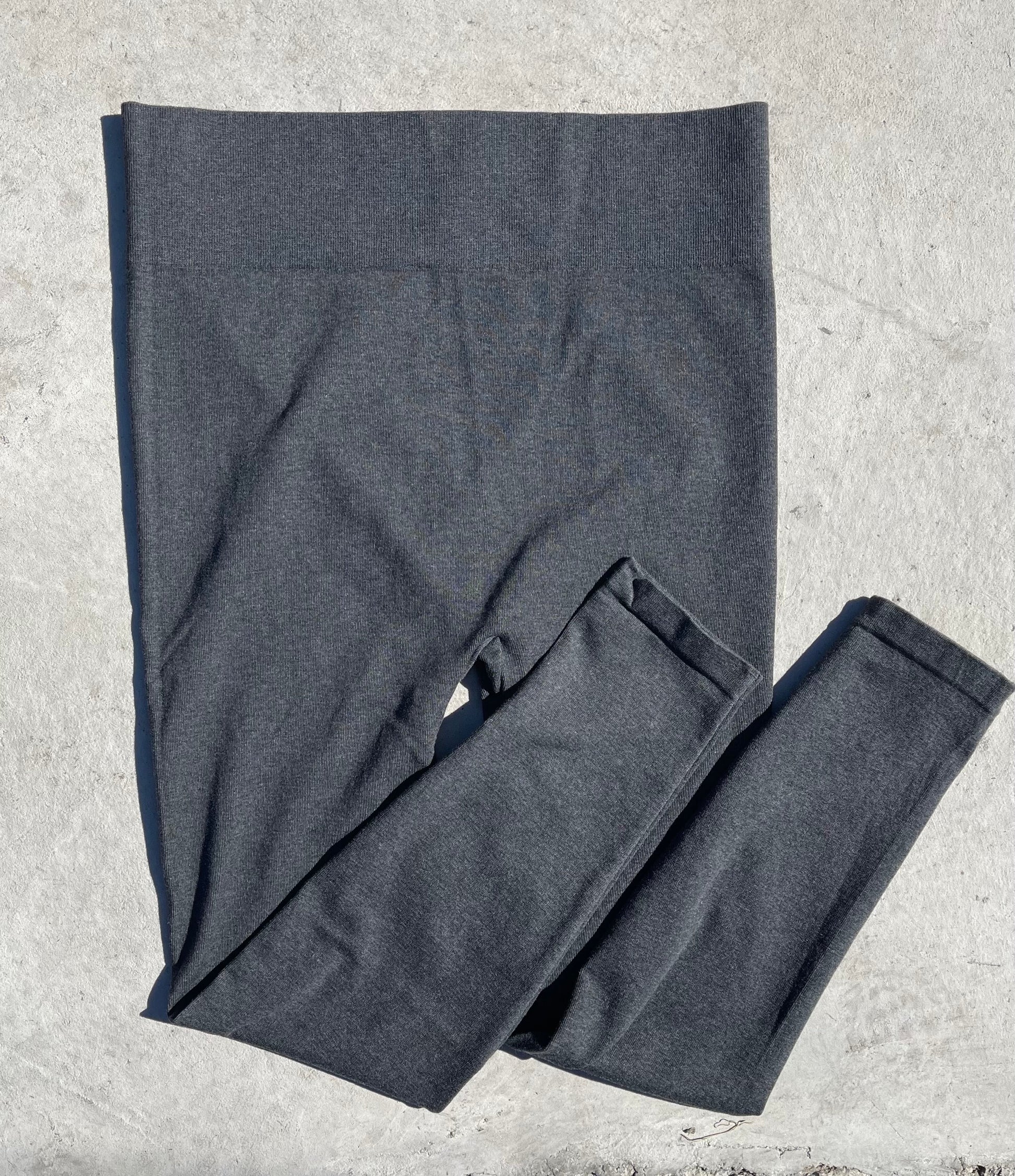 Must have compressed leggings PLUS size (charcoal)