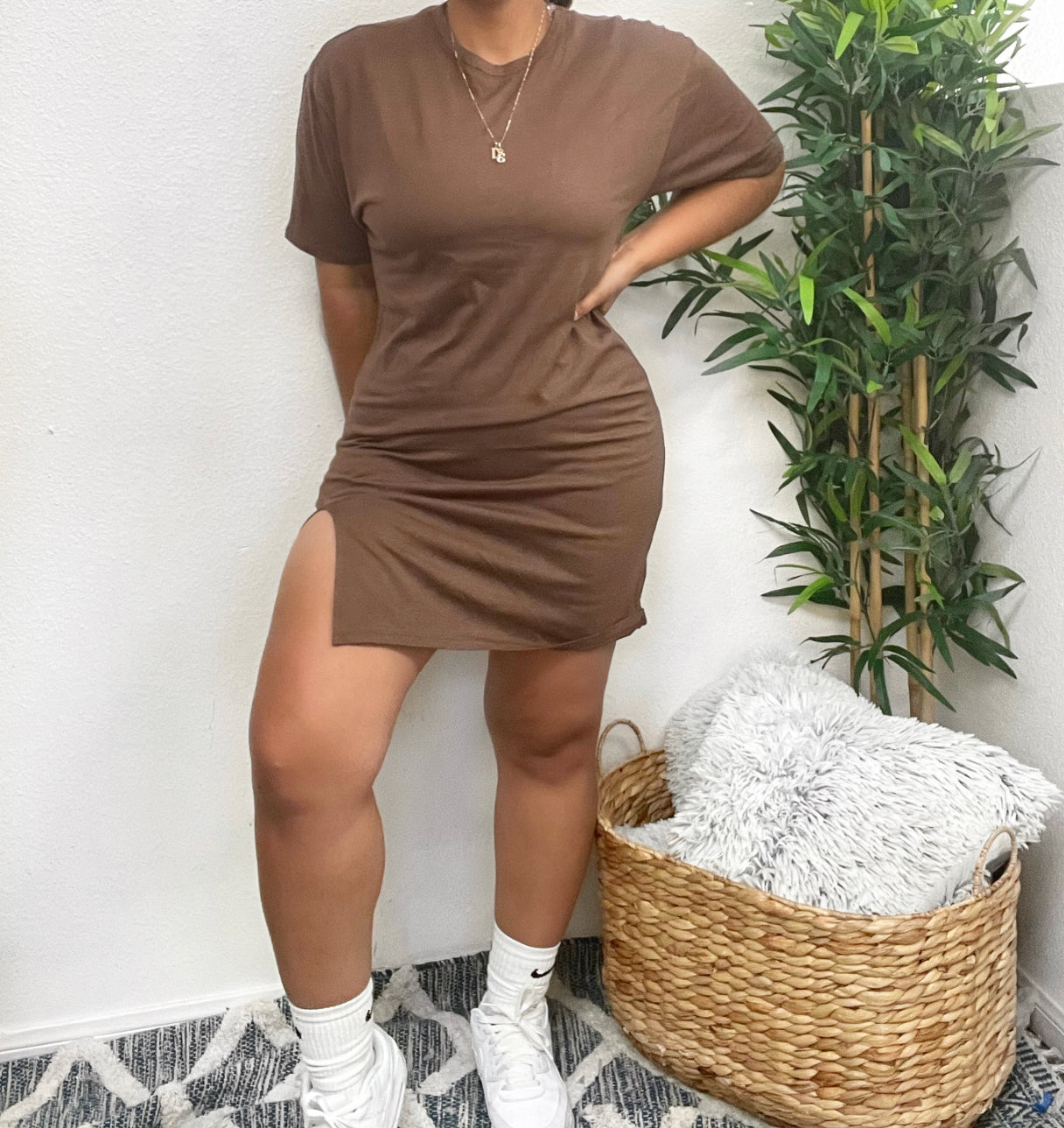 Basic T-Shirt Dress (Brown) – Dm Boutique Basic T-Shirt Dress (Brown) – Dm Boutique