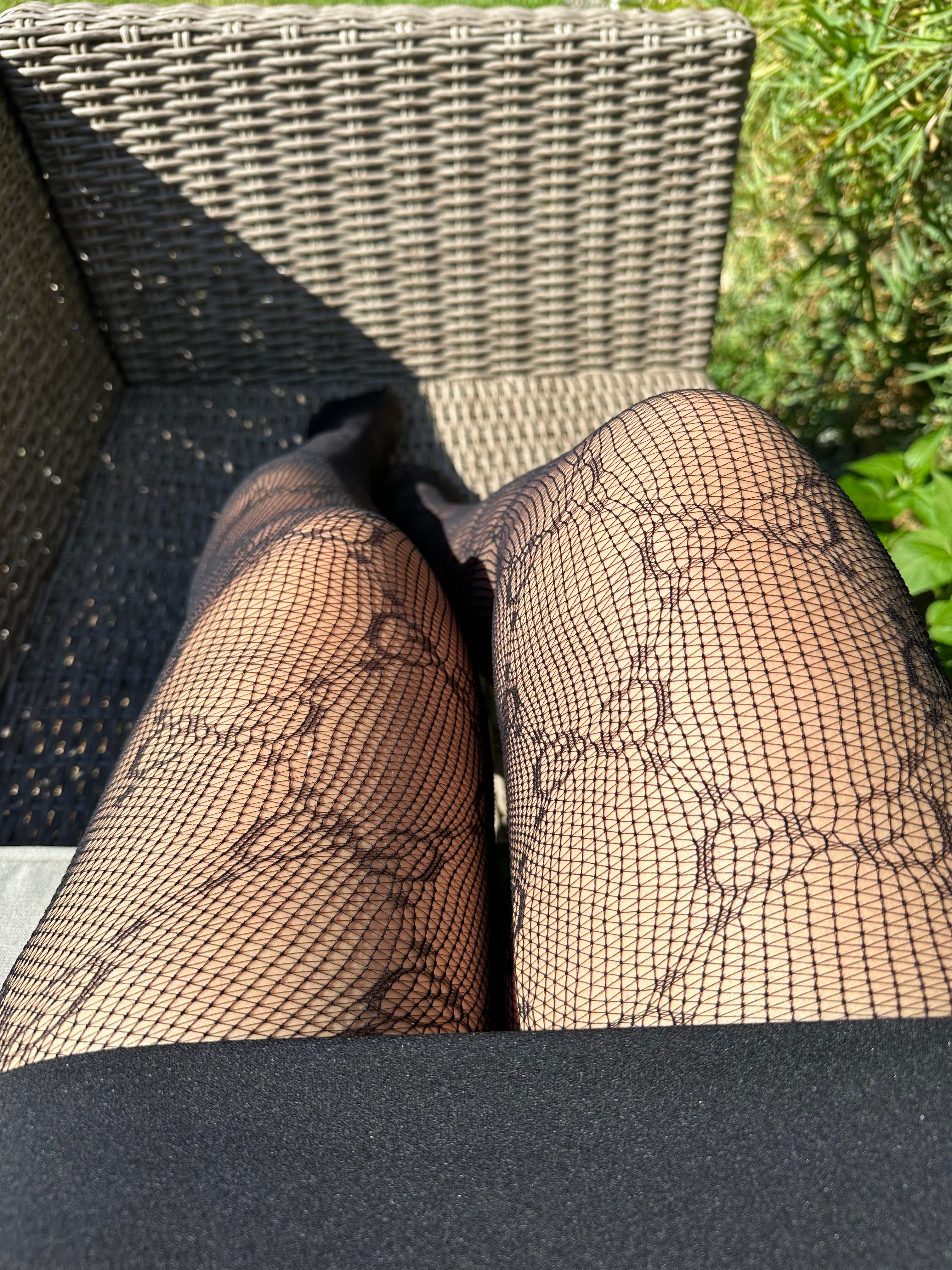 GG fishnets