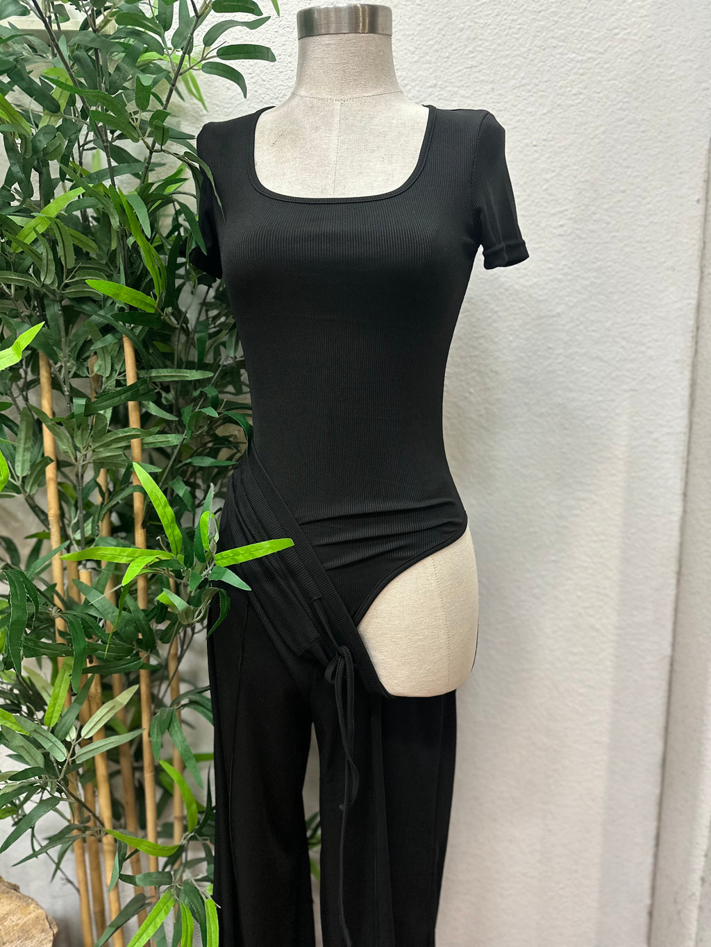 Celeste two piece (black)