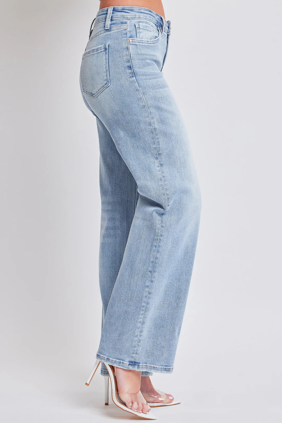 Wide leg denim with a stretch