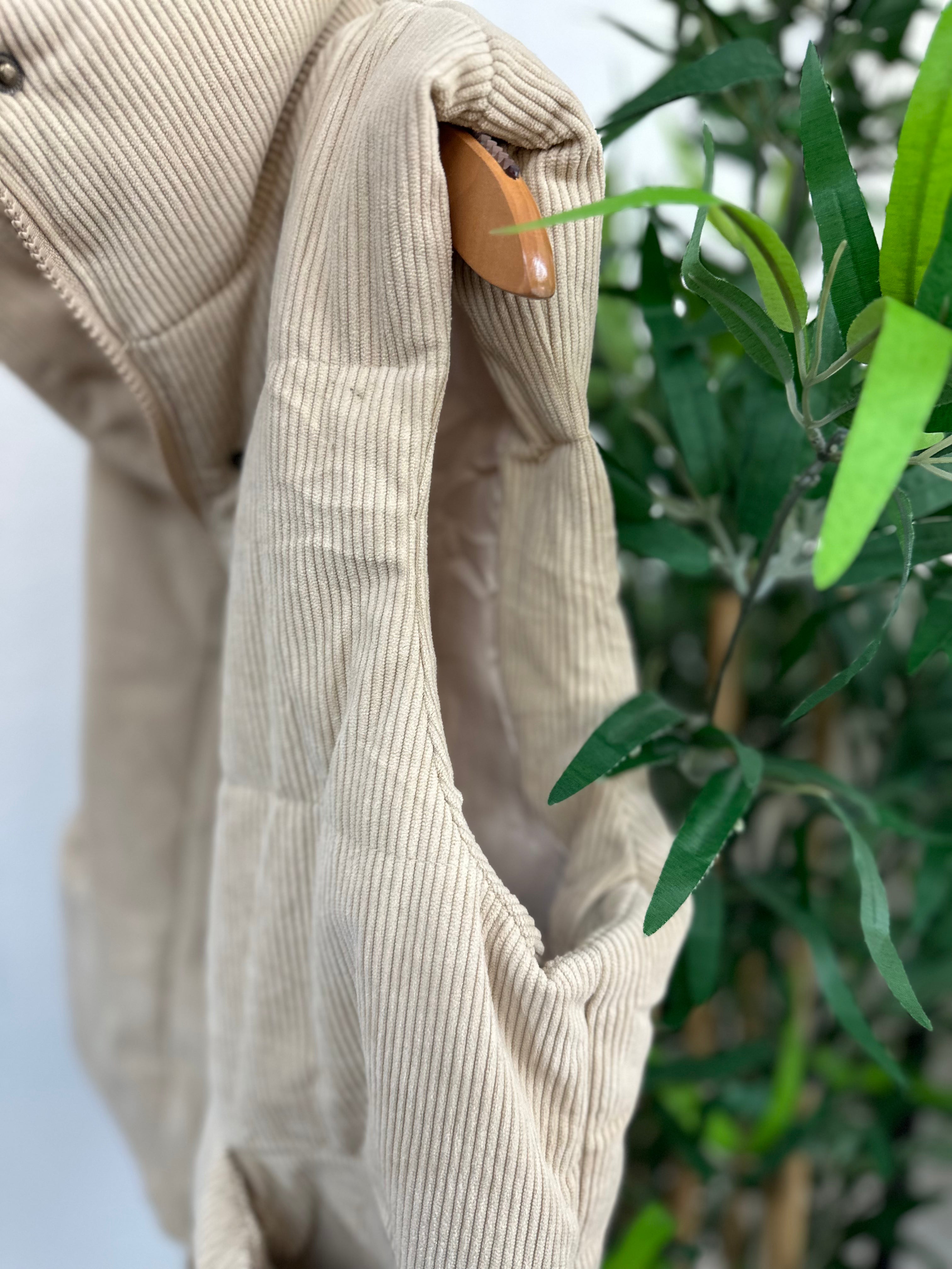 Corduroy Puffer Vest (3 colors)