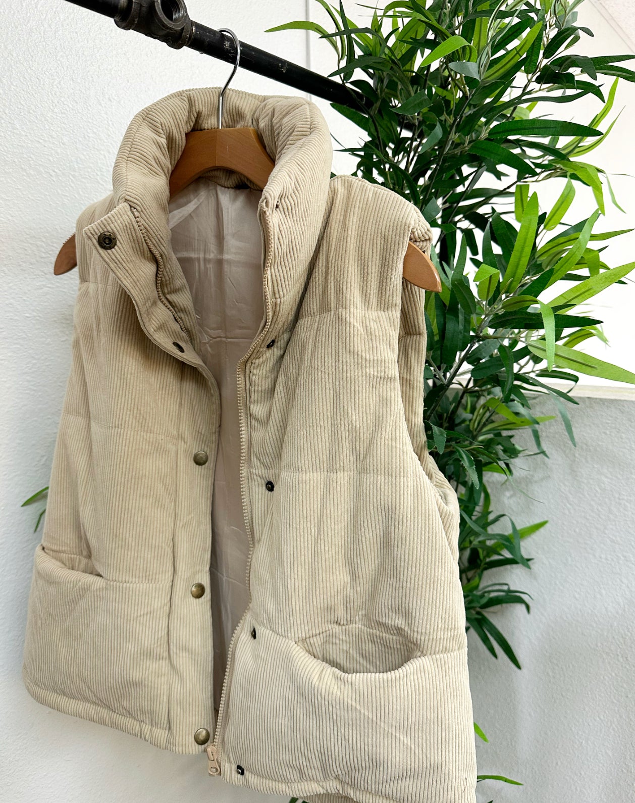 Corduroy Puffer Vest (3 colors)