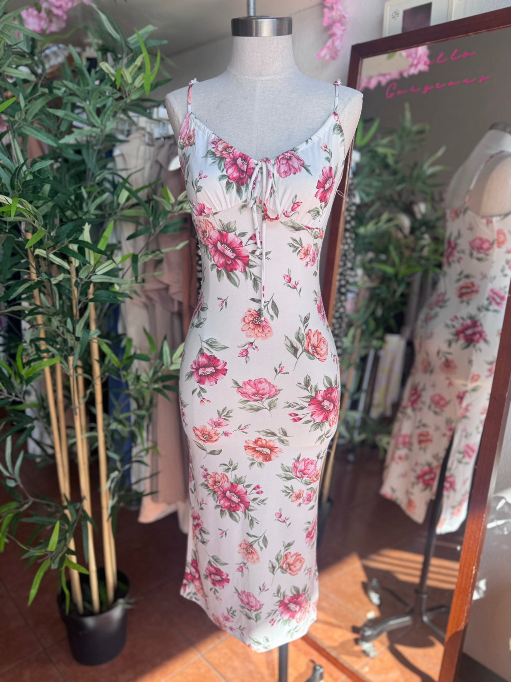 Red Roses (2 Colors)