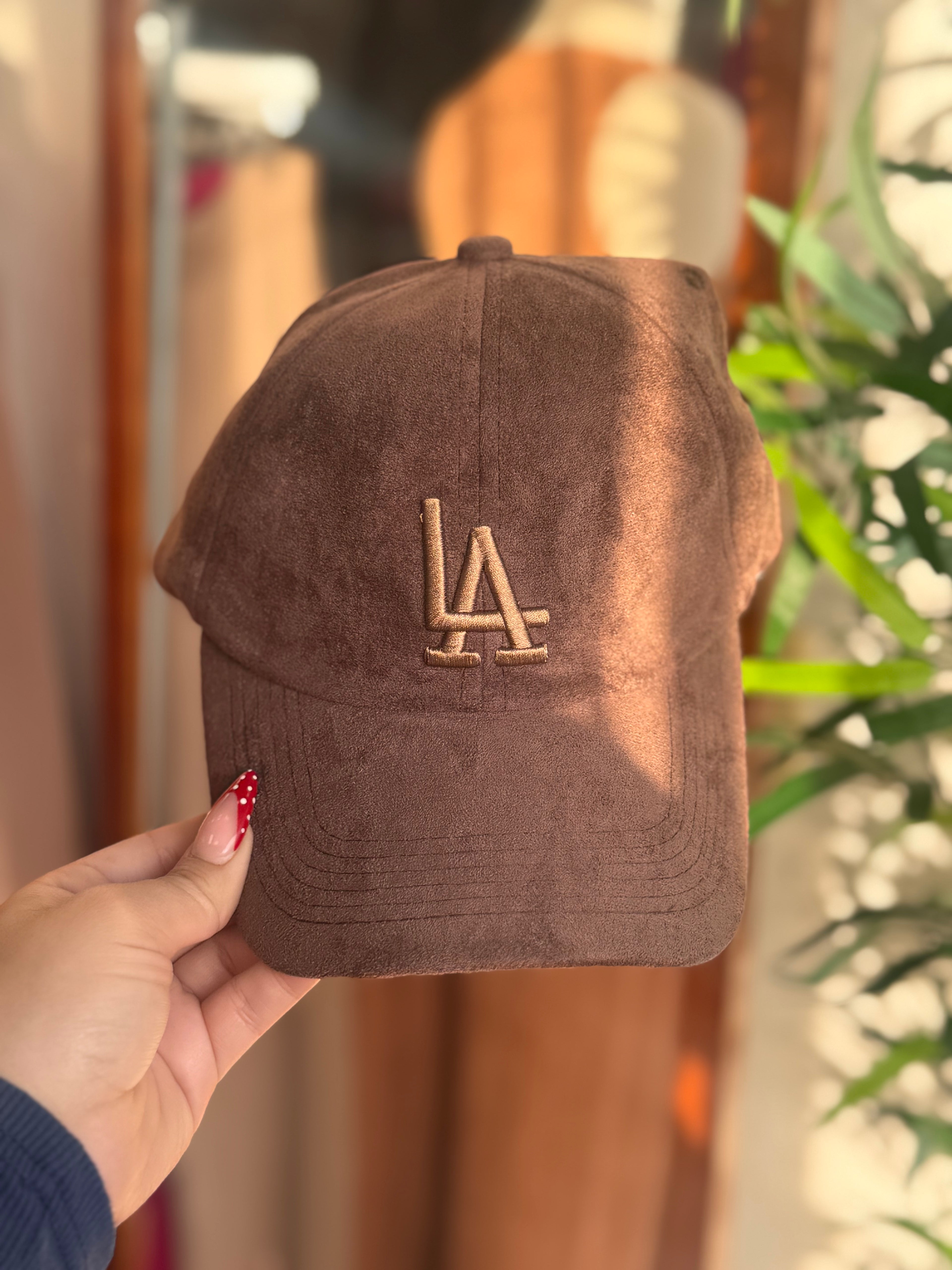Suede LA Caps