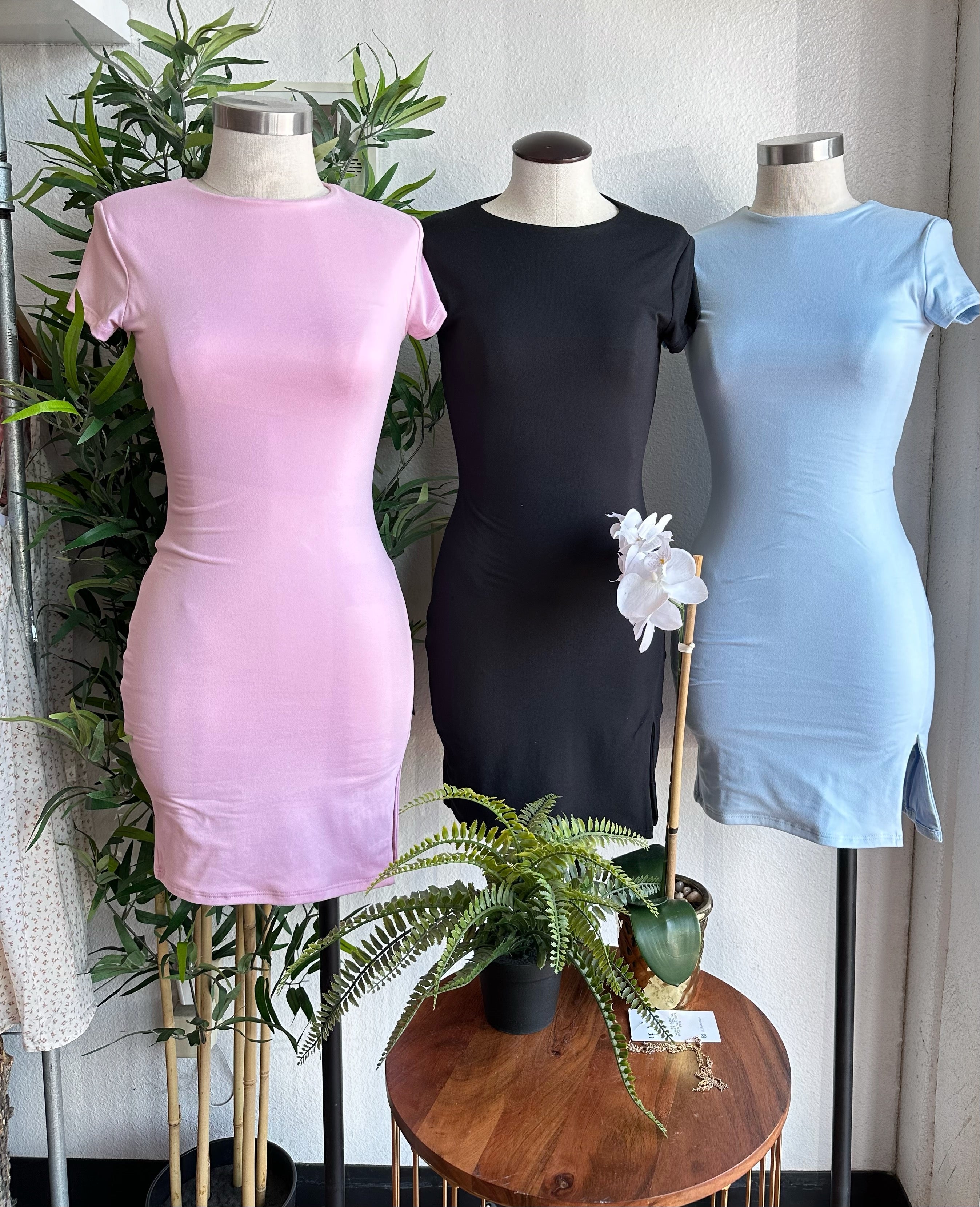 Maddie dress (baby blue)