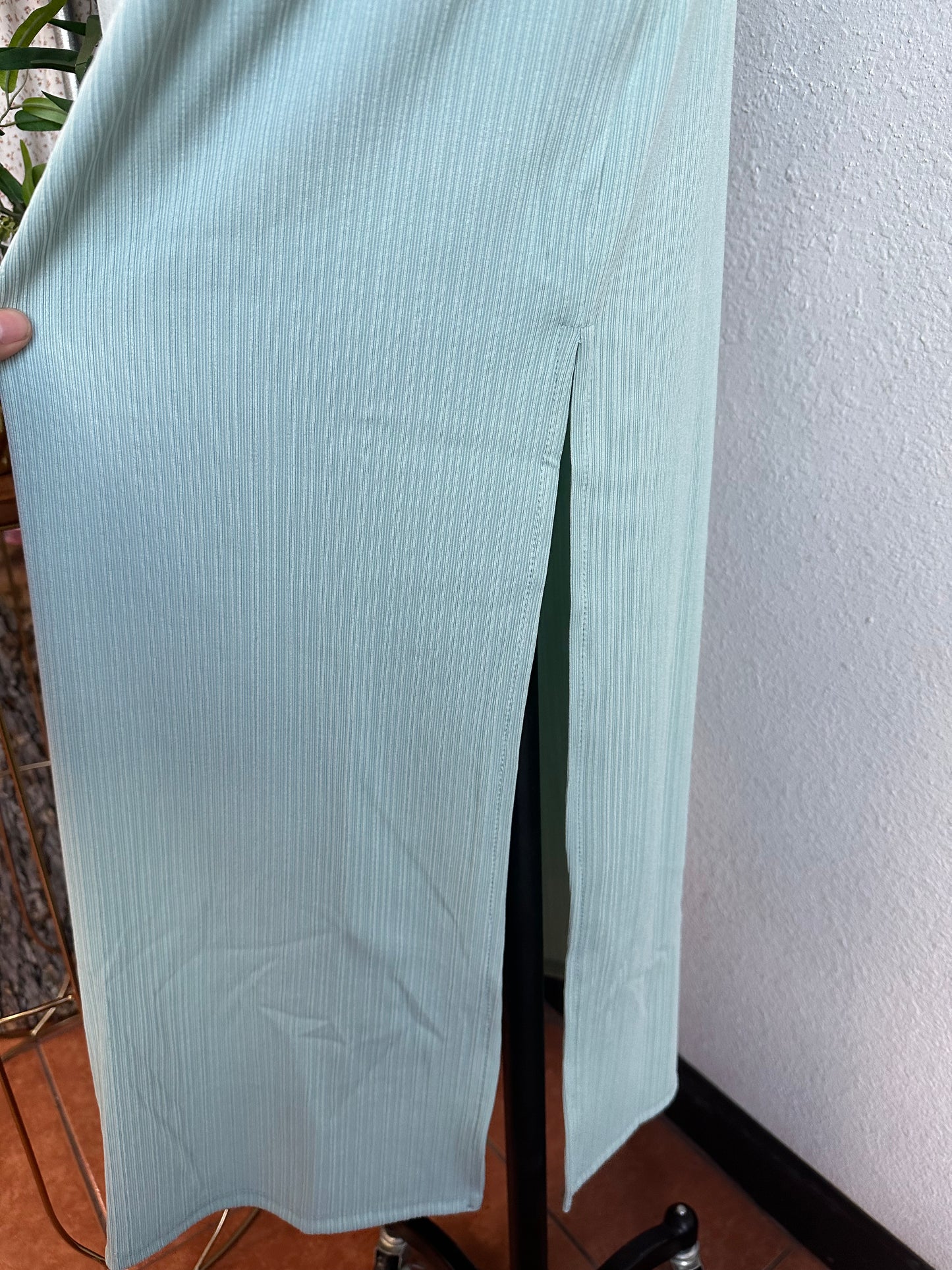 Rin ribbed maxi skirt(mint blue)