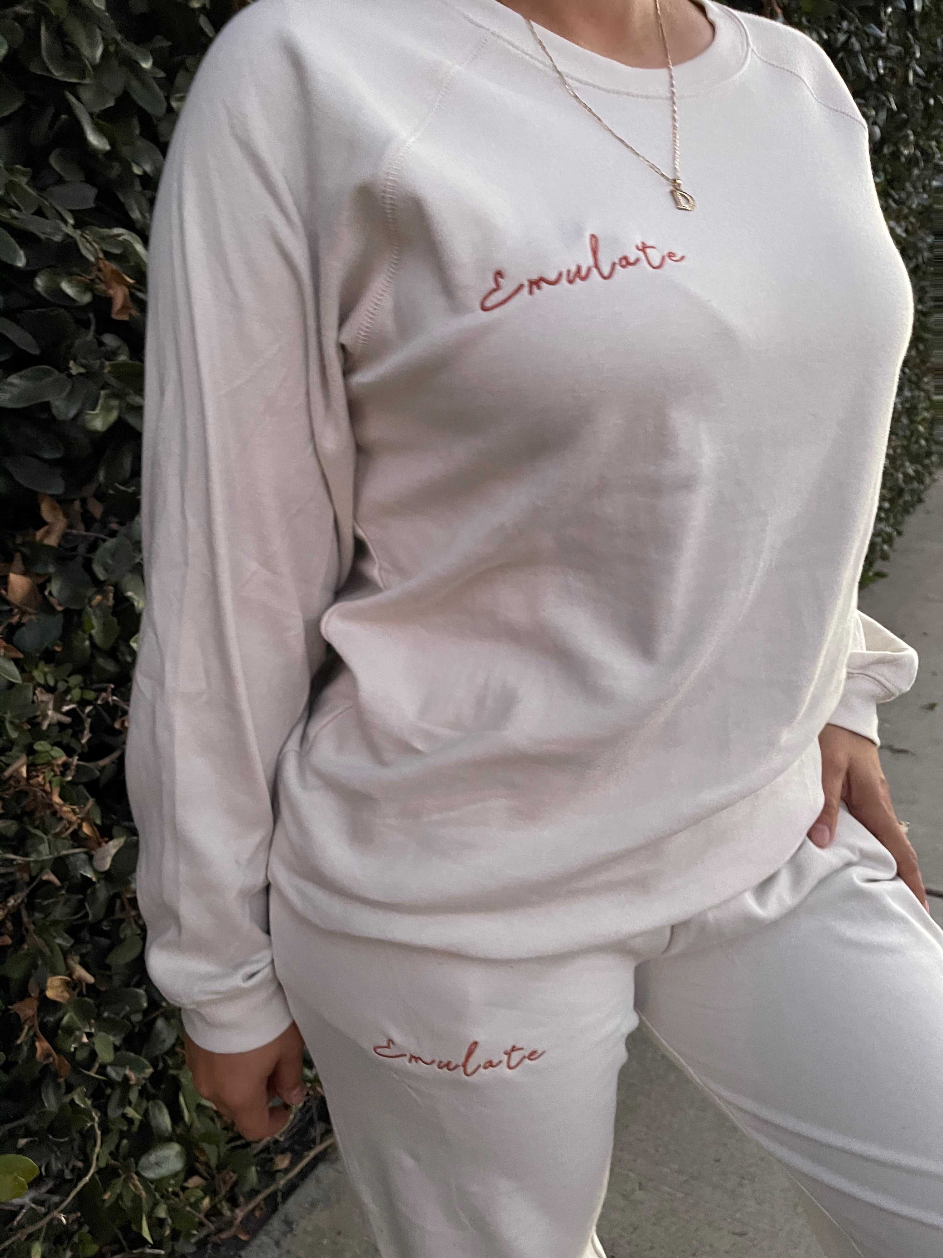 Emulate me set (bone)