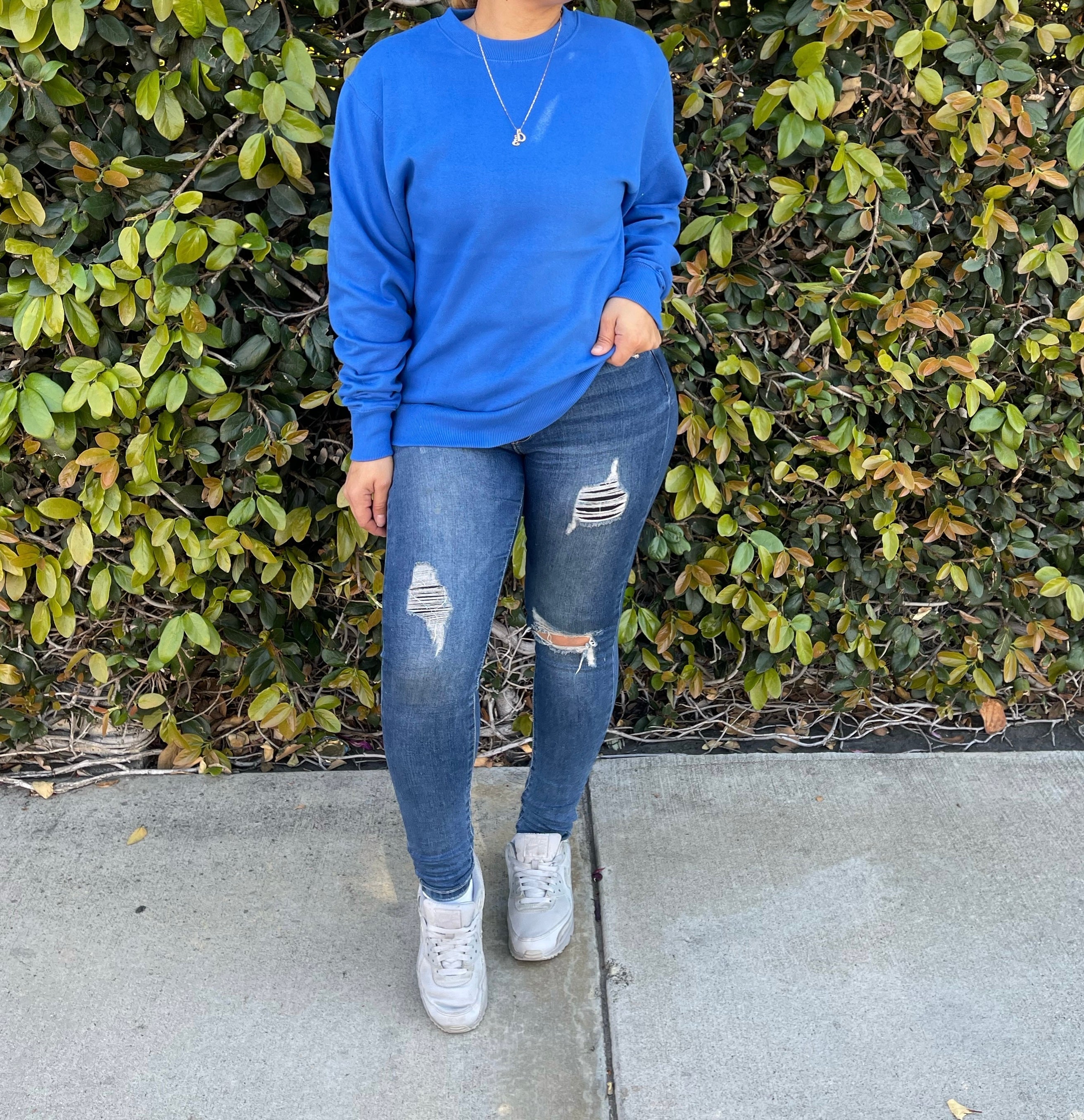 Emulate me crewneck (royal)