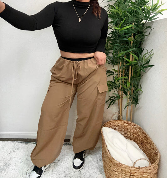 Dreamy Parachute Pants (Khaki)