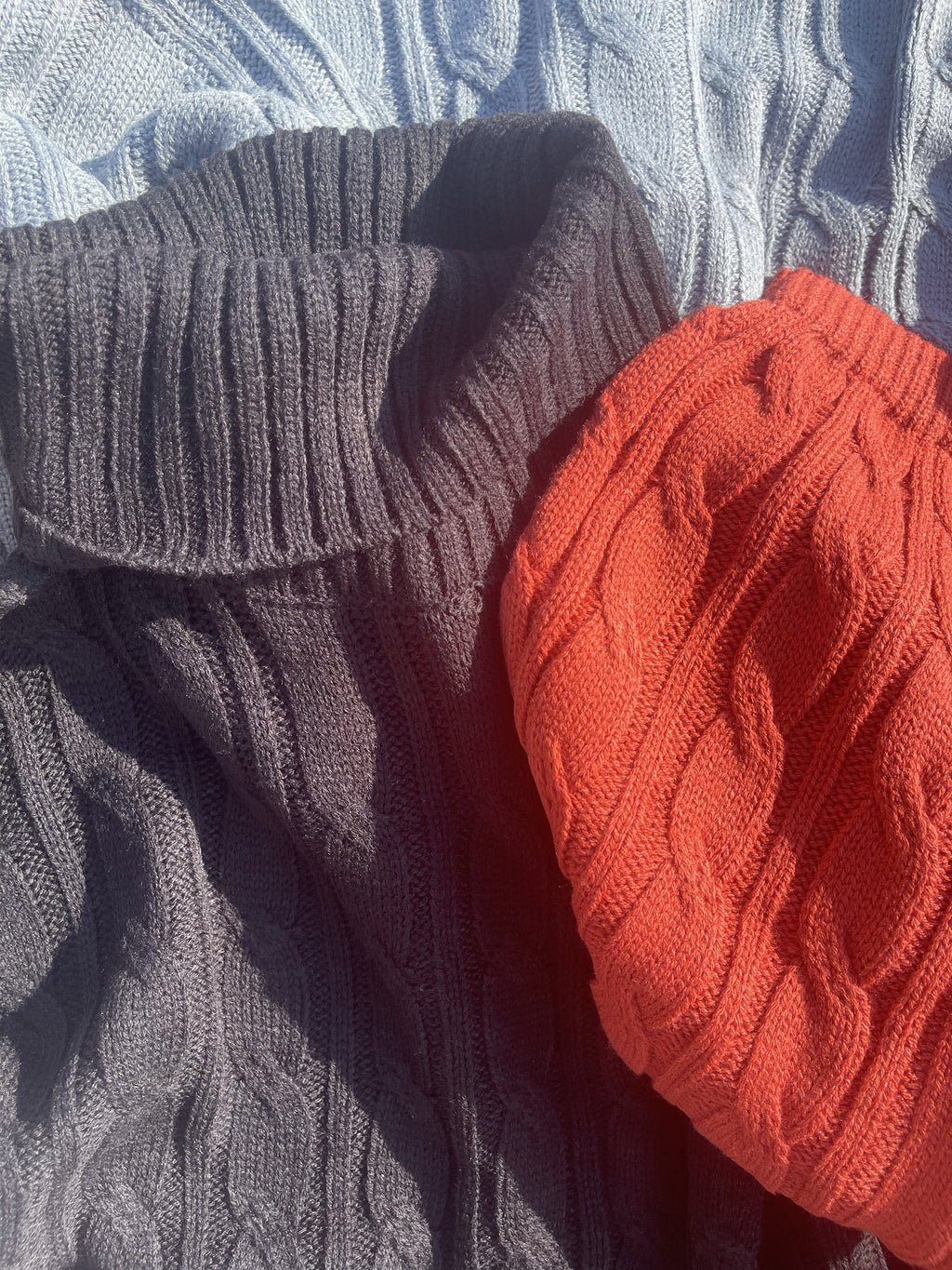 Snug knit sweater (black)