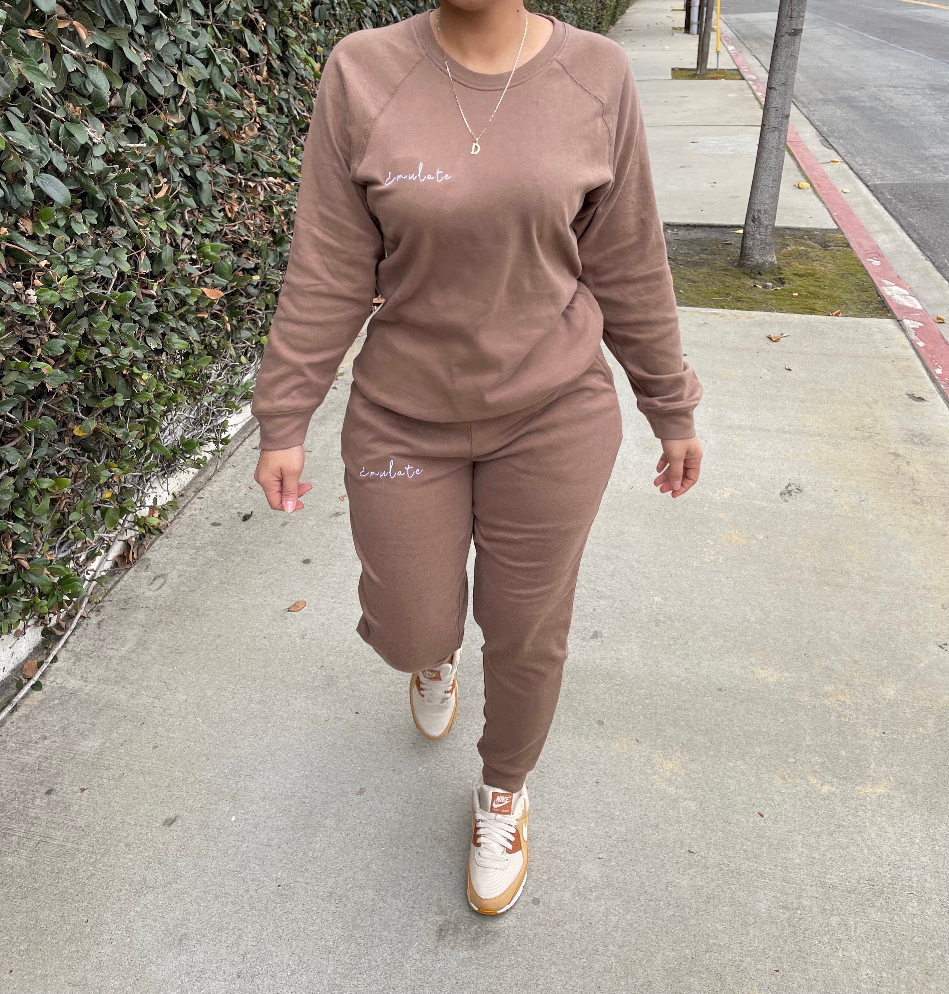 Emulate me set (mocha)