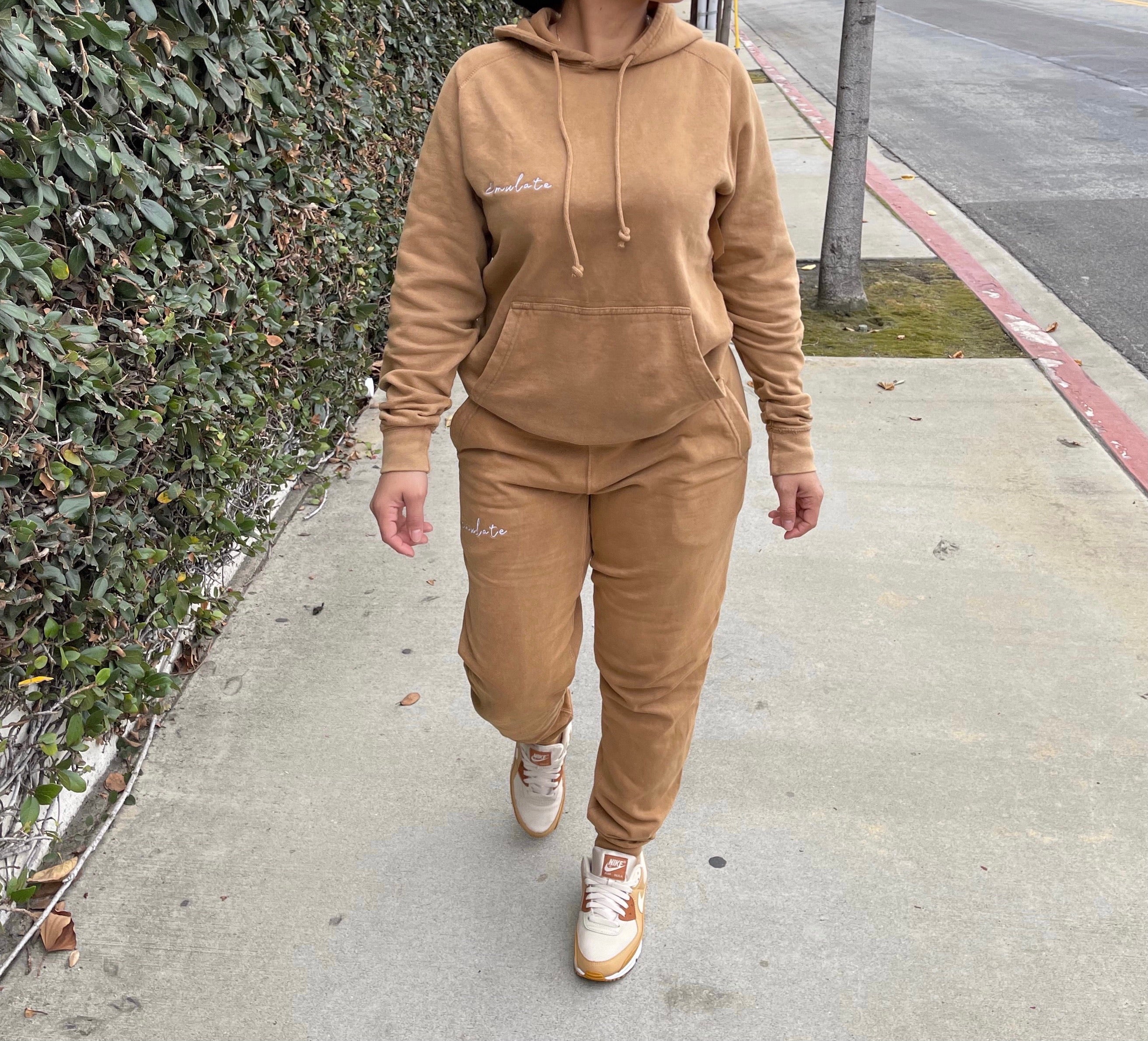 Just right joggers (acid almond)