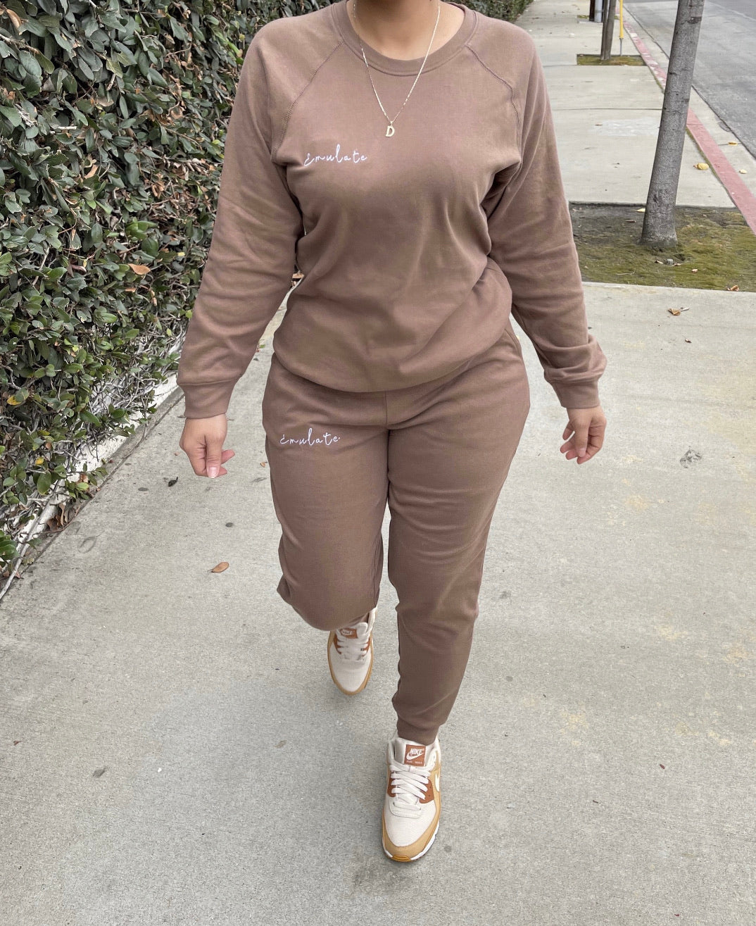 Emulate me set (bone)