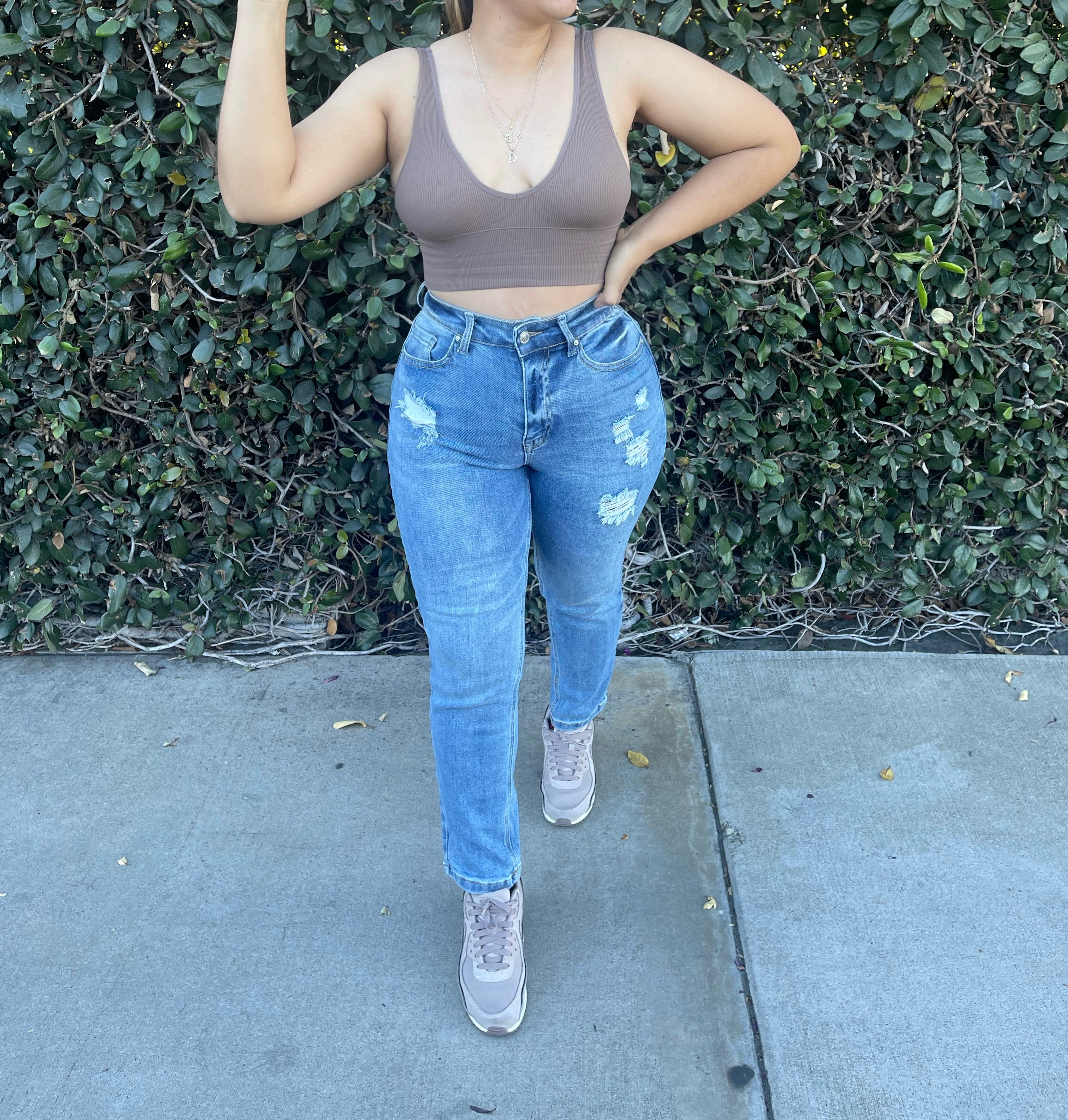 Slim Straight Mom Jeans MW (90247)