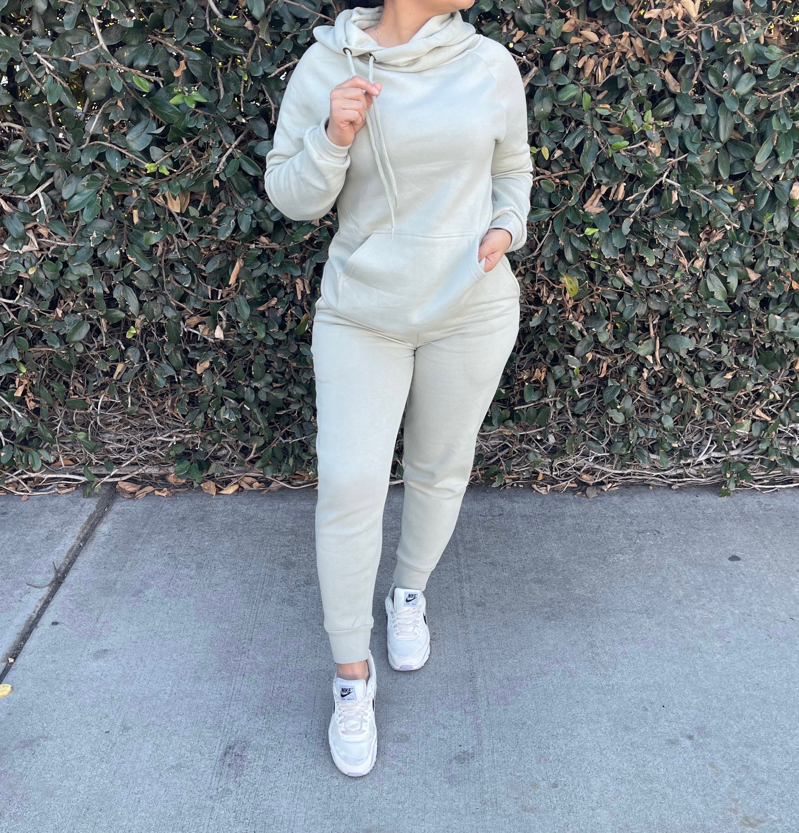 Chill jogger set (light mint)