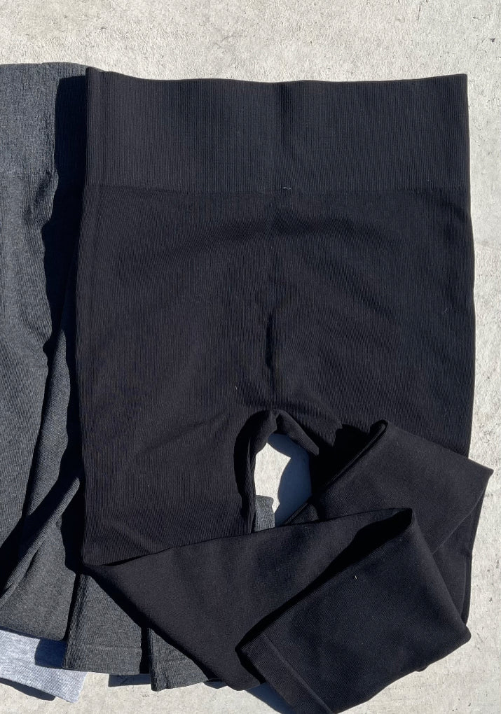 Must have compressed leggings PLUS size